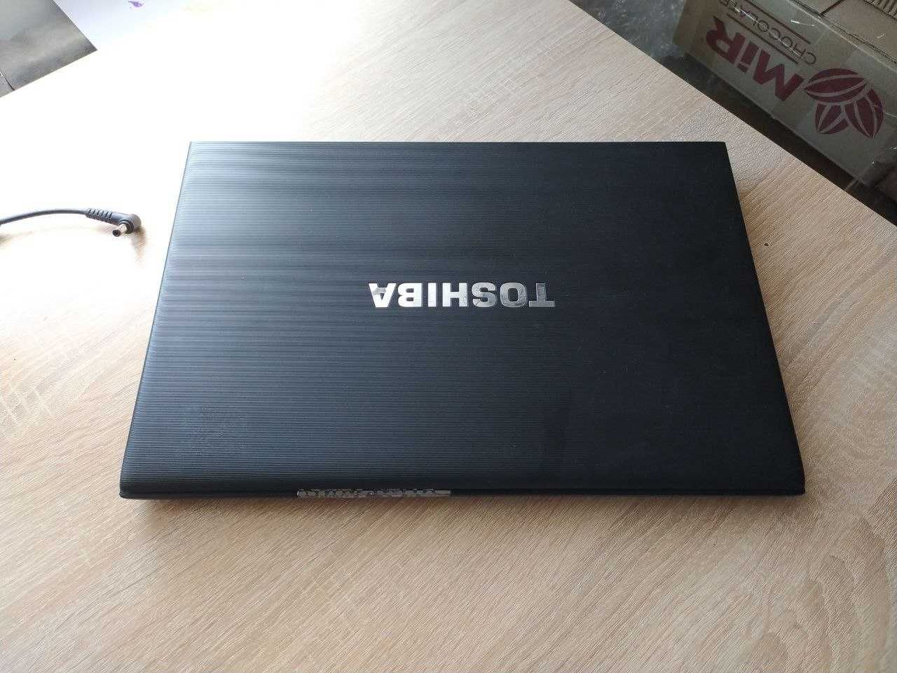 Ноутбук TOSHIBA TECRA R850 на core i3 ddr3 2 gb з Германії