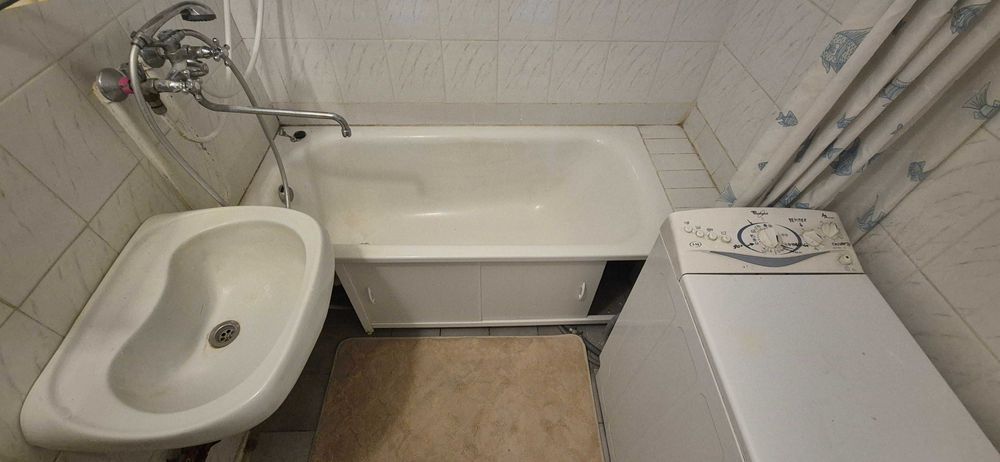 Без% метро Харківська, Вербицького Архітектора,14-Б Дарницький р-н