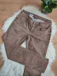 Damskie jeansy z niskim stanem o kroju Slim fit Koniakowie r.L