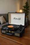 Gramofon Retrolife w stylu walizki