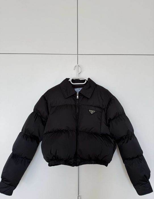 Курточка прада черная