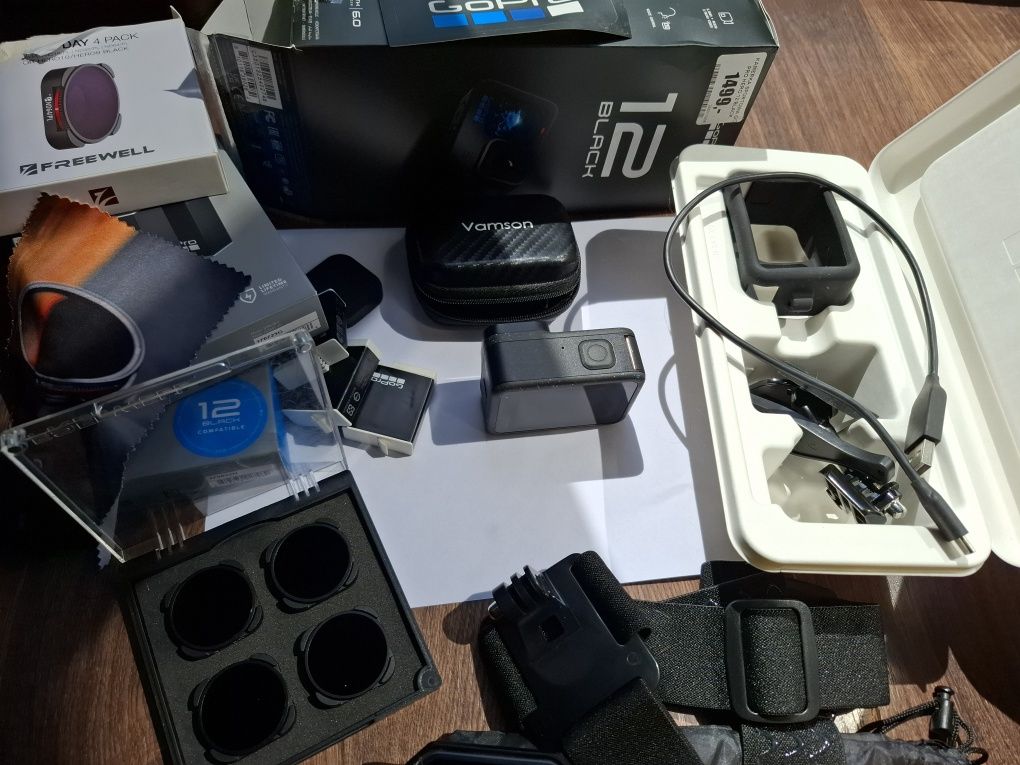 Gopro 12 - 4 baterie, filtry Freewell zestaw!