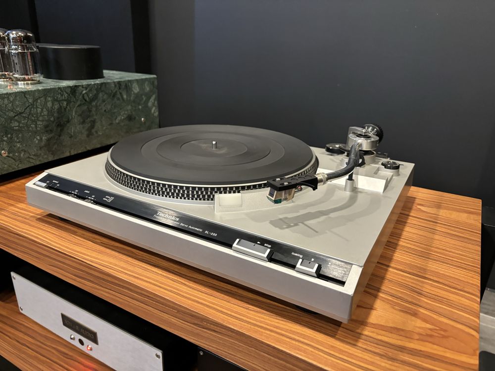 Gramofon - Technics SL-220 - półautomat