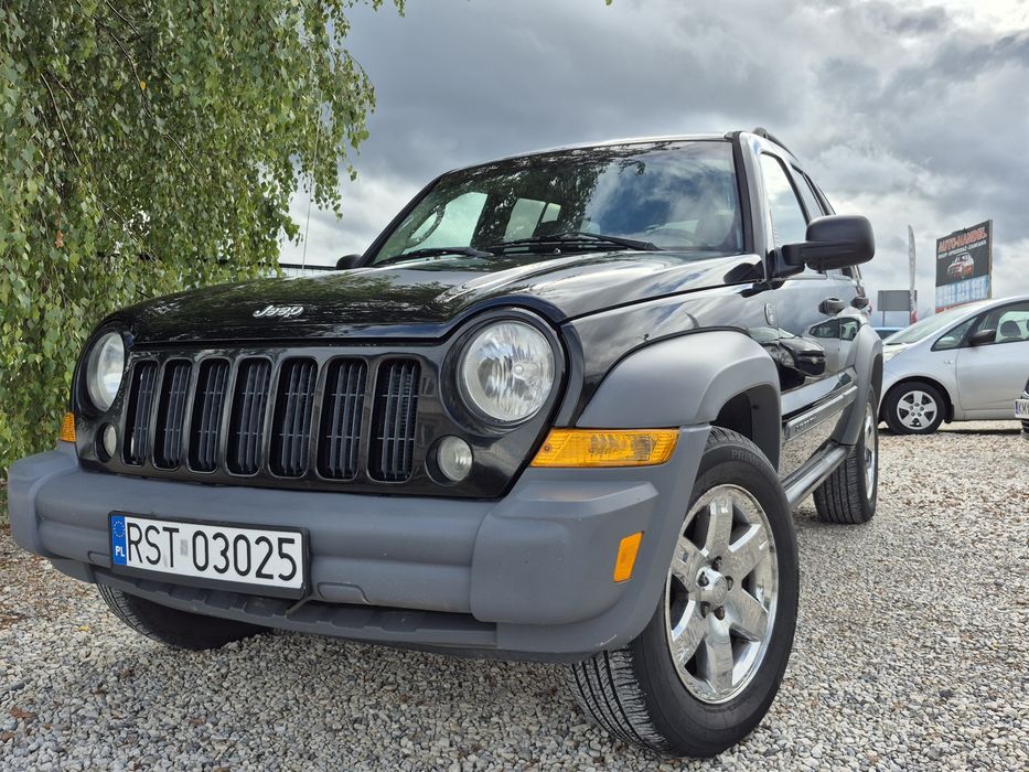 Jeep Luberty 2.8 Diesel !! Automat !! 4x4 !! Zadbany !!