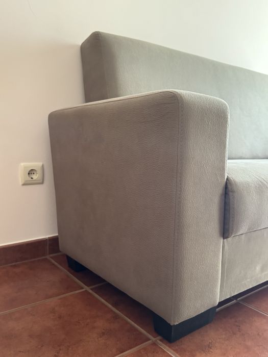 Sofá Cinzento aveludado