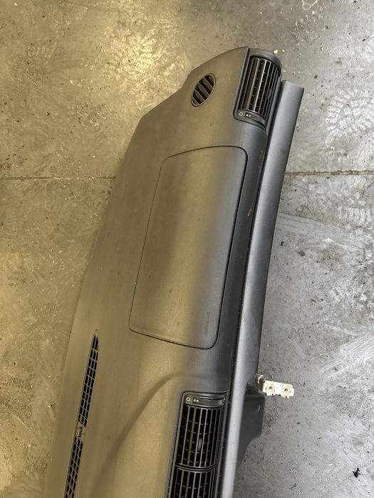 Deska kokpit audi a4 b5