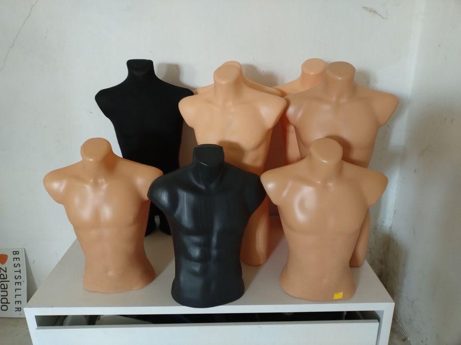 Manekin tors różne rodzaje