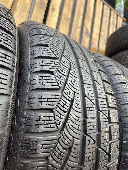 235/50 r19 резина, шини зима Pirelli 7,5мм
