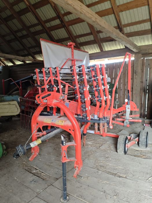 Zgrabiarka kuhn Ga 4201