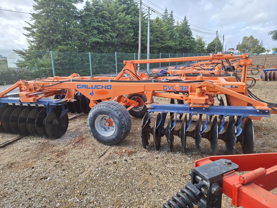 Grade de discos agrícola