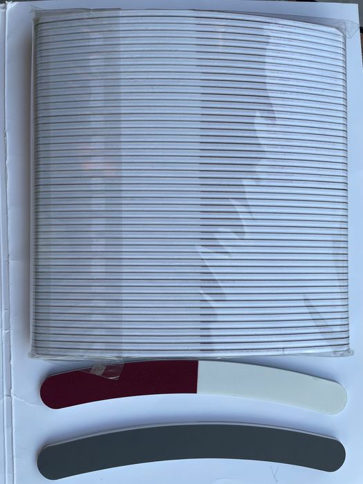 Pilniczek, pilniczki  do polerowania paznokci, trzy stopnie gradacji