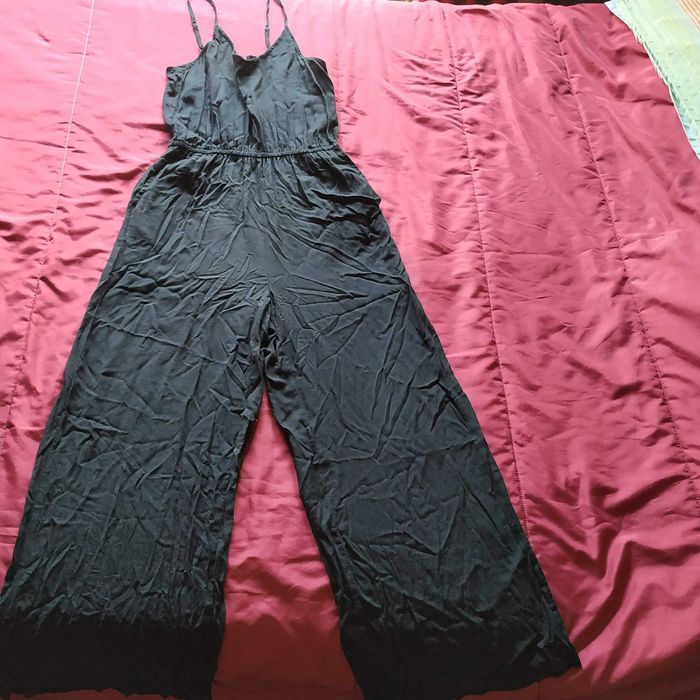 Macação preto, fresco, elegante e confortável