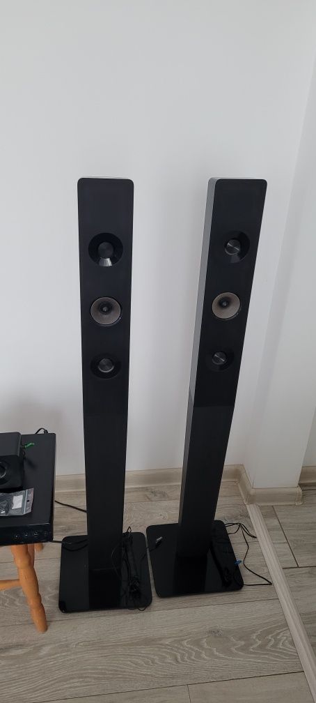 Kino domowe Philips HTD5540/12 uszkodzone