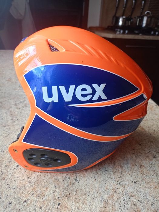 Kask narciarski Uvex
