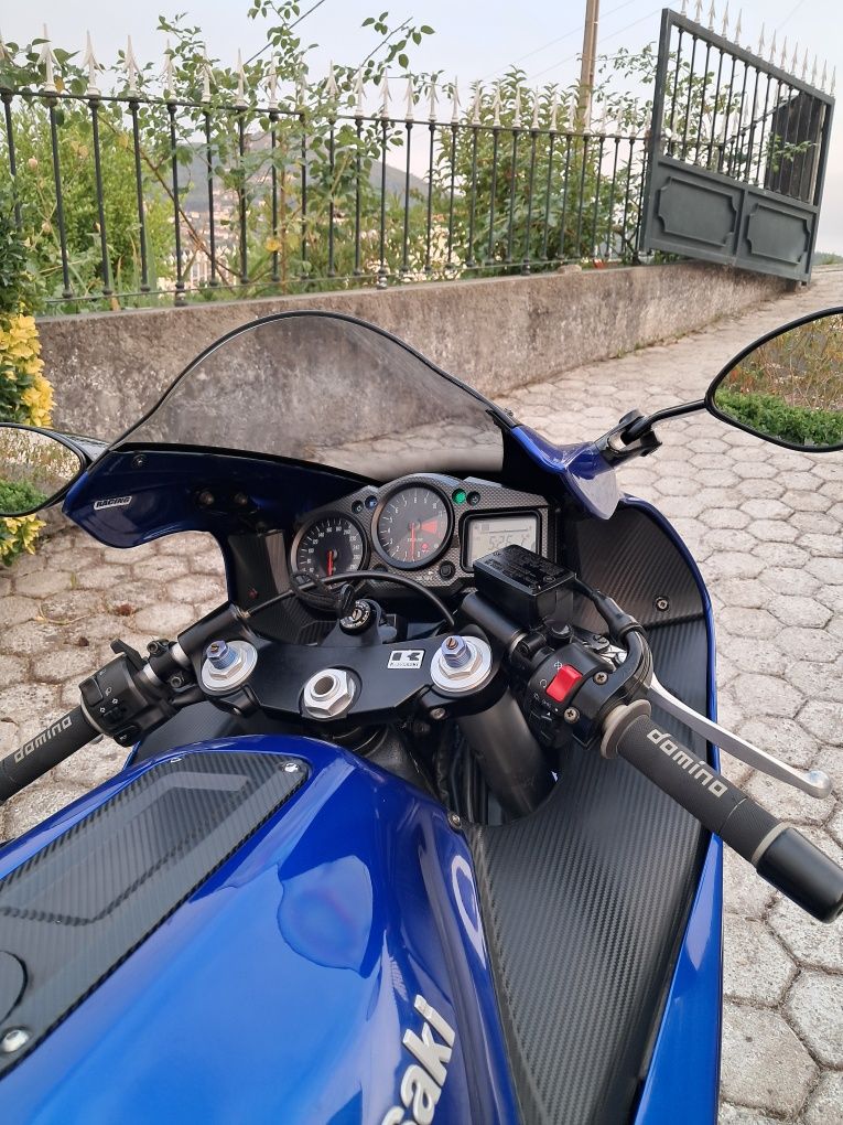 Kawasaki ZX-12R NINJA