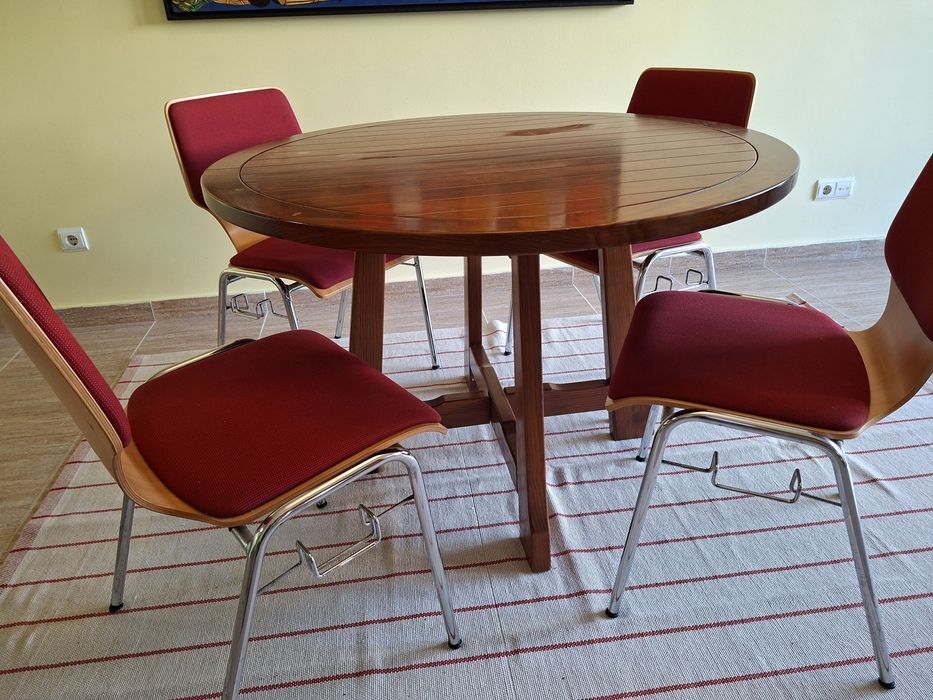 Mesa em pinho extensível