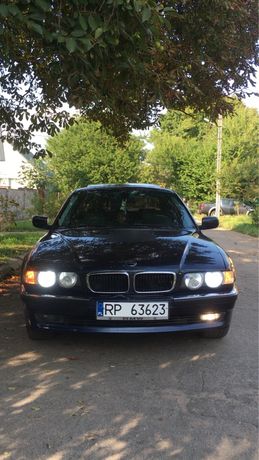 Продам машина BMW E38 735 V8 3.5 вже Українські номери