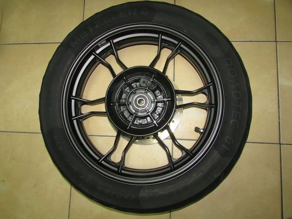 MOTO GUZZI V7 III STONE FELGA KOŁO TYŁ