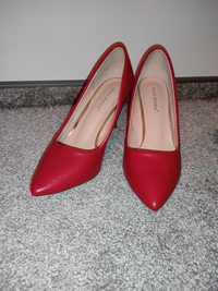 Czerwone buty szpilki w szpic rozmiar 37