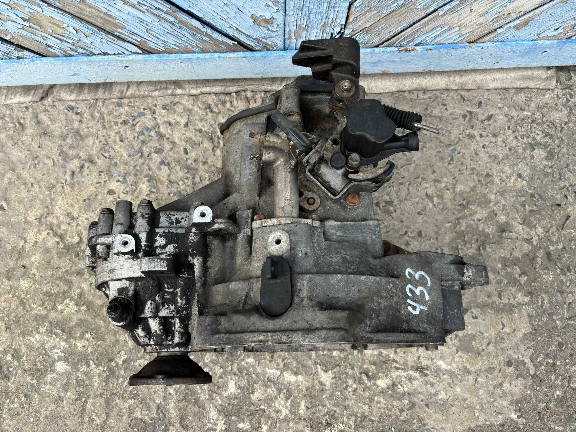 КПП коробка передач Volkswagen Golf 3 Passat B3 B4 1.9 TD/TDI