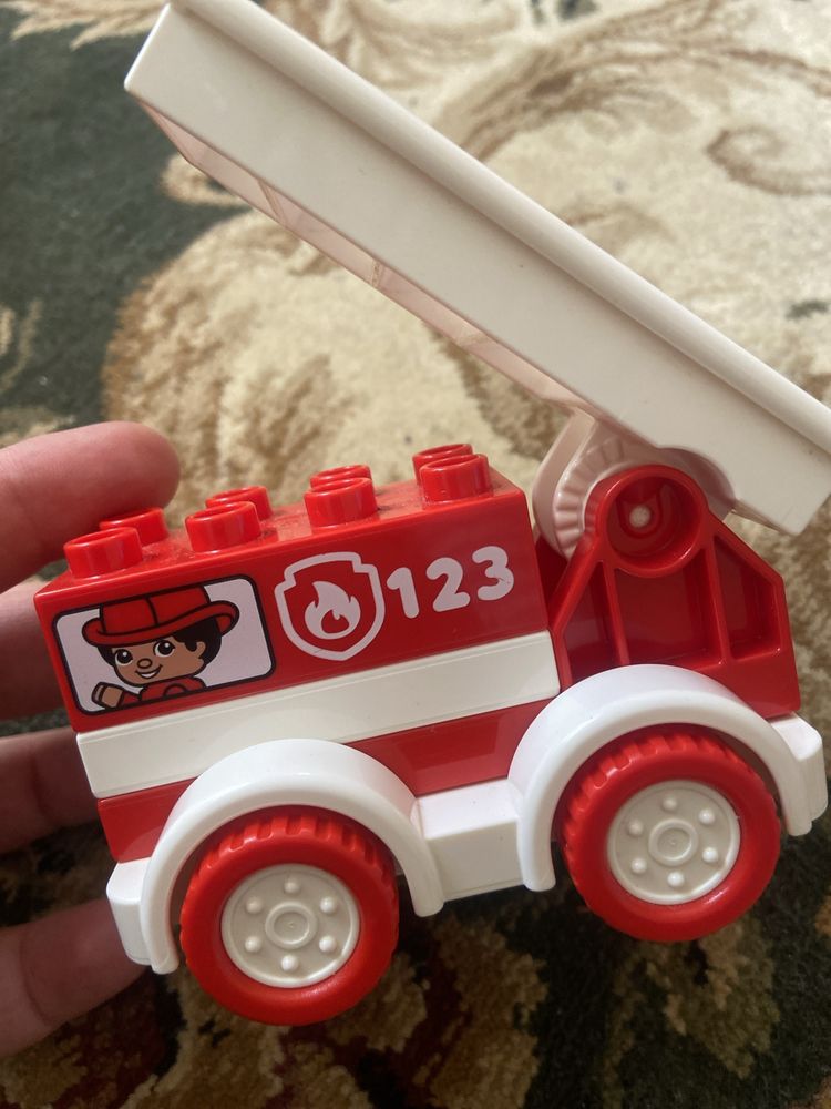 Lego duplo подежна машина