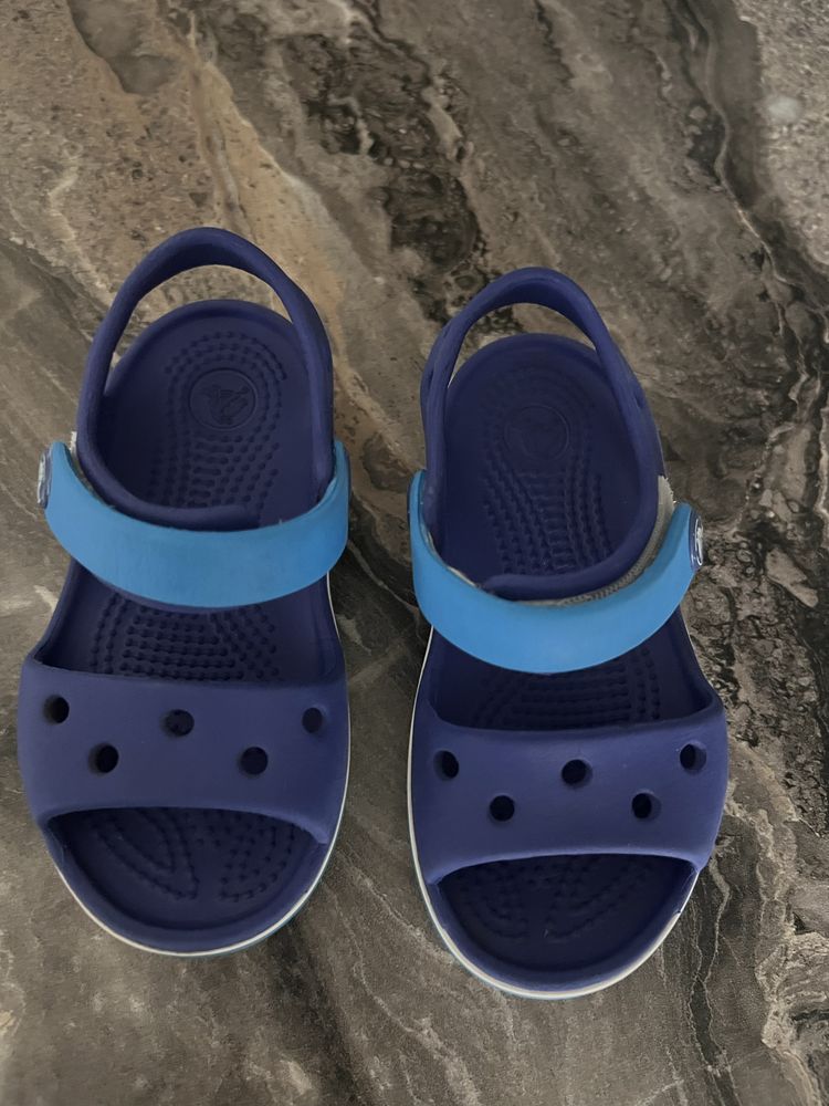 Продам босоніжки для хлопчика, Elefanten i Crocs