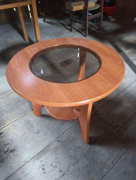 Stolik kawowy solidny