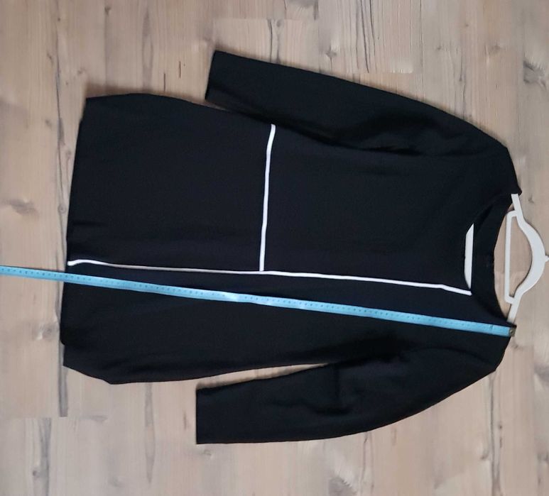 czarna sukienka z białymi wstawkami, rozmiar 38/40