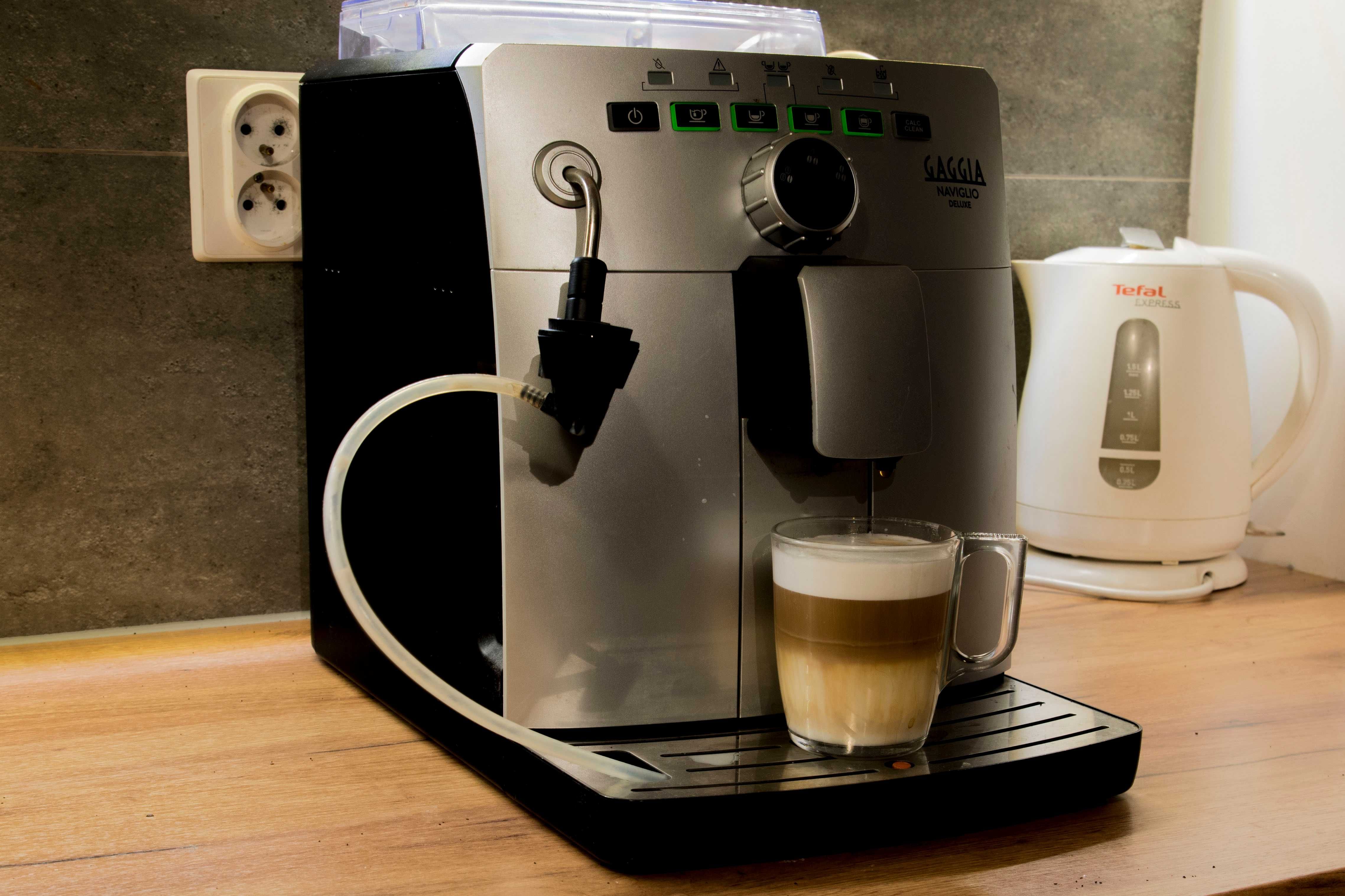 Ekspres automatyczny Saeco Gaggia Naviglio Deluxe  Latte, Cappuccino.
