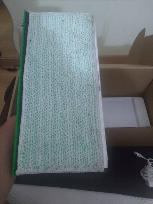 Duas máquinas da marca kobold limpa vidros eléctrico um aspirador