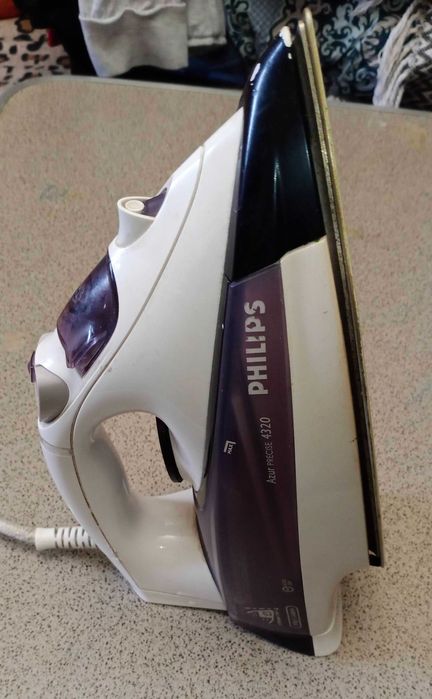 Продам утюг Philips Azur precise 4320 на запчасти