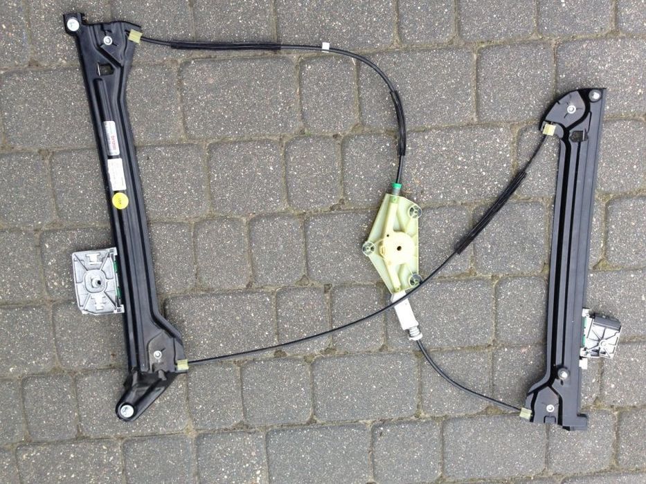 AUDI A5 CABRIO MECHANIZM SZYBY LEWY 8F0837461B
