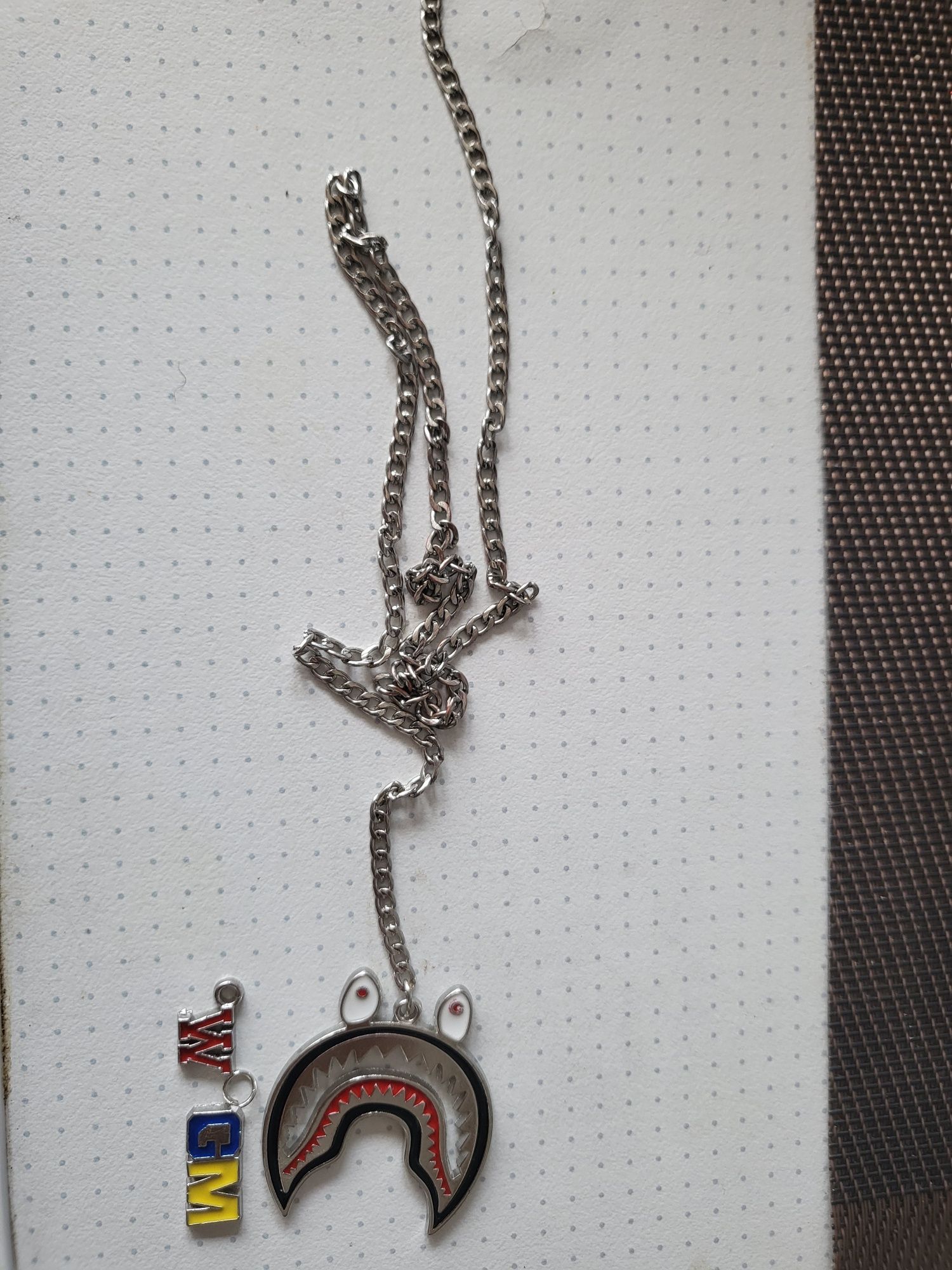 *BAIXA DE PREÇO* Vendo neckless/colar da bathing ape (bape)