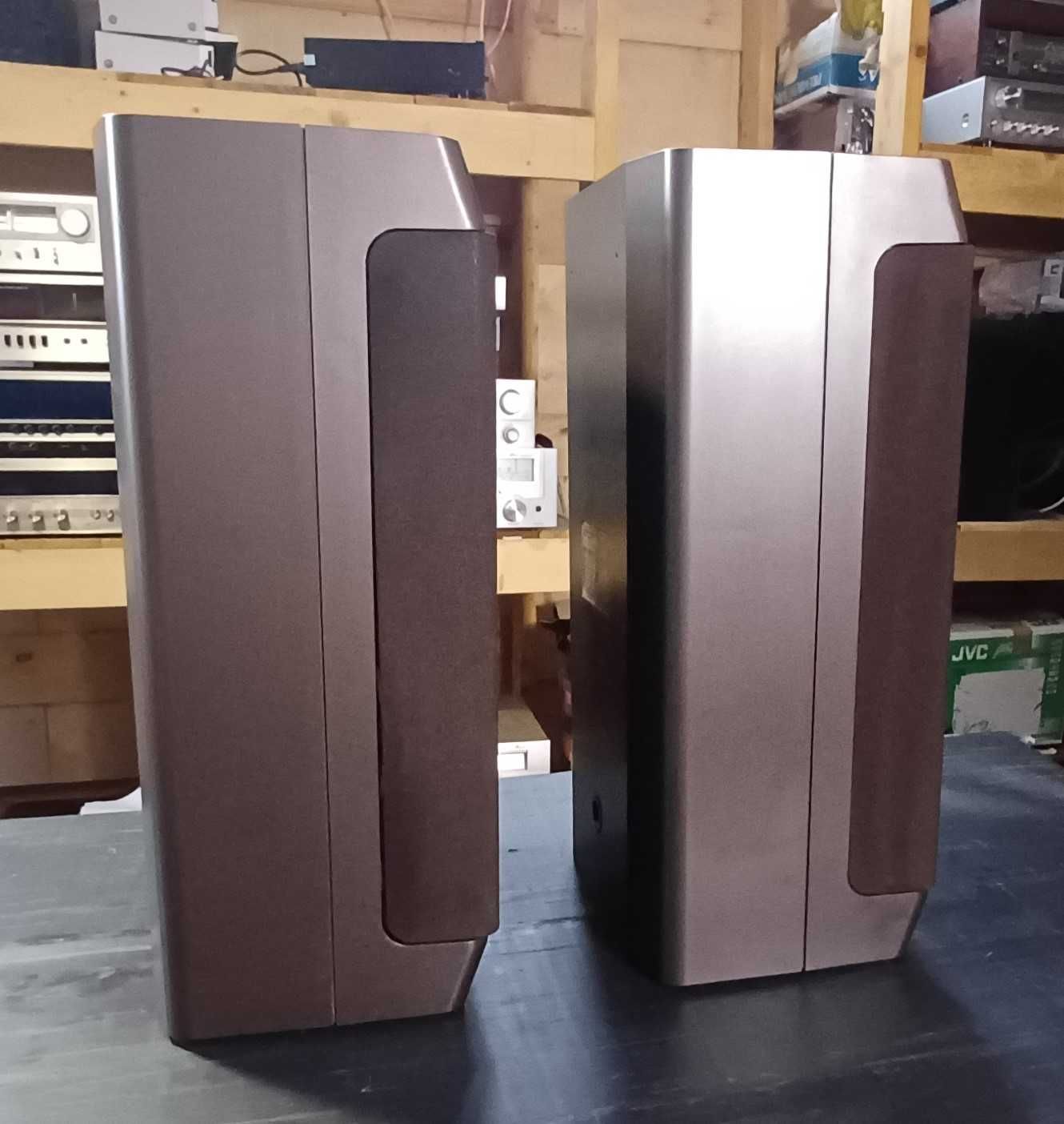 Kolumny głośnikowe GRUNDIG BOX M800