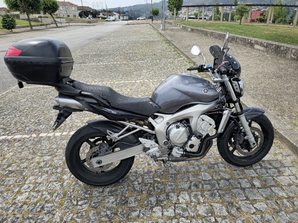 Fazer 600 naked moto
