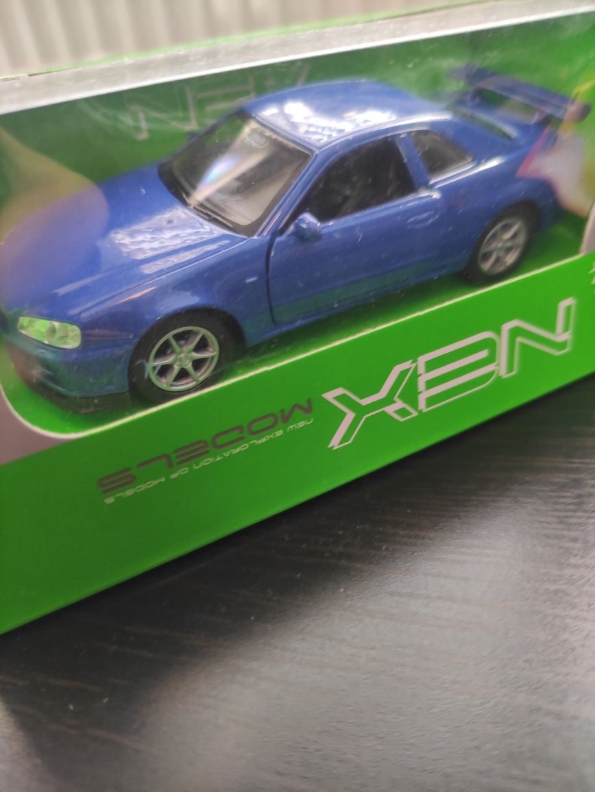 Welly Nissan Skyline Gt-R R34 1:34 Metalowy