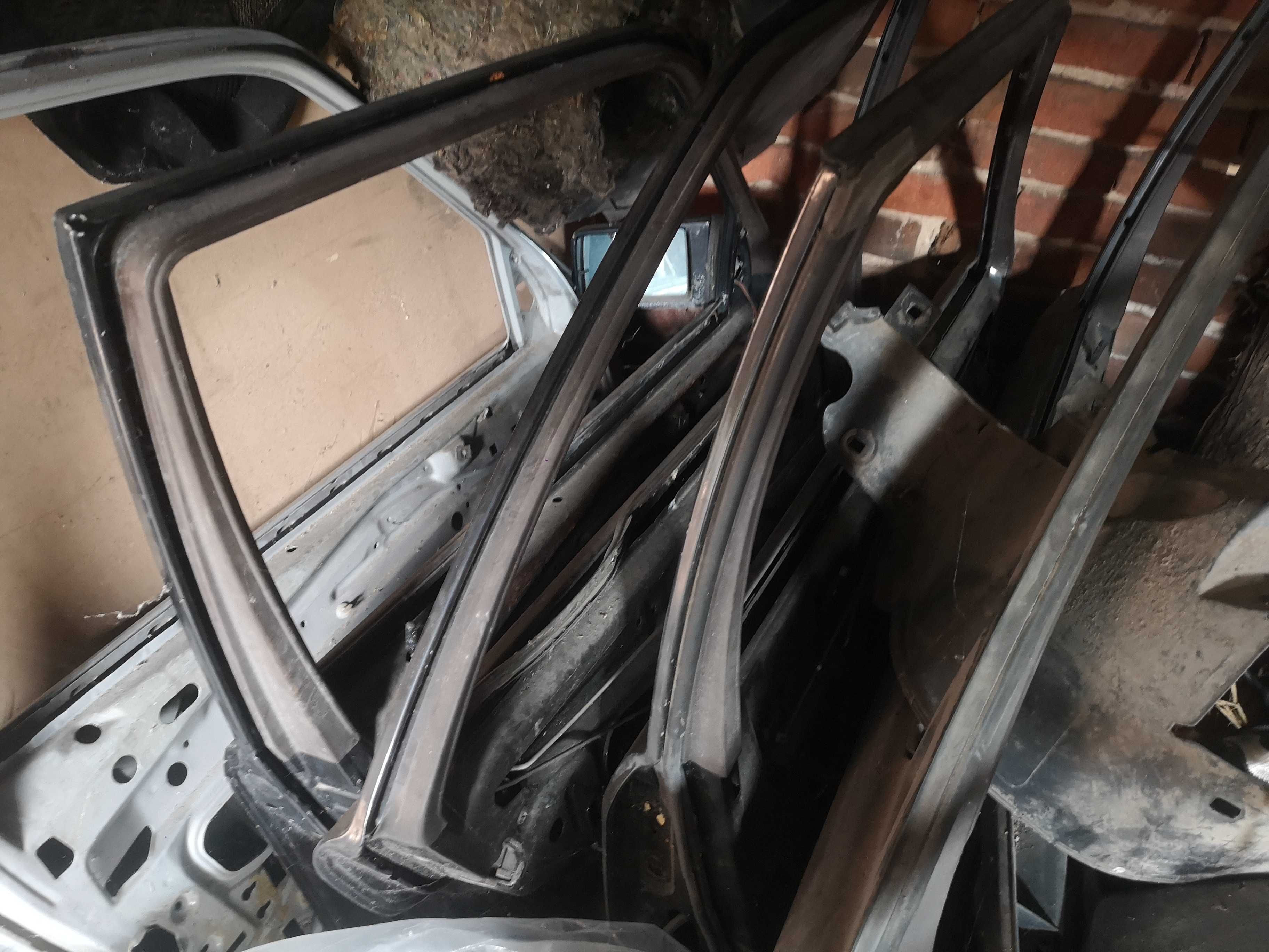 Drzwi mercedes w 124 przód tył 2 komplety plus gratis