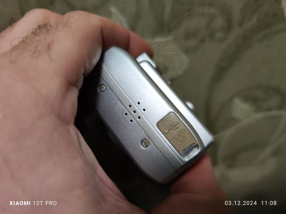 Продам Nikon coolpix 4600.