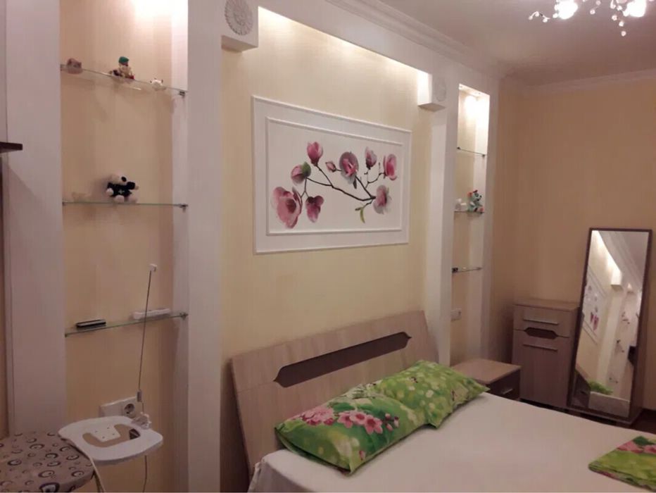 Оренад 3 кімнтаної квартири на Леваді