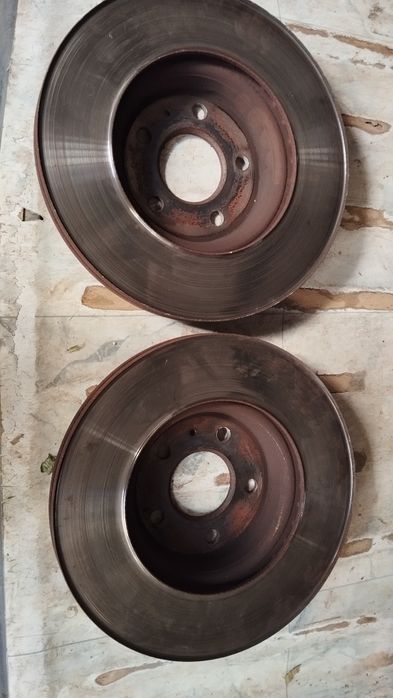 Discos travão Audi A4 b8 frente ( 314mm) usados
