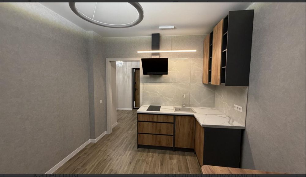 Продаж/Квартира, Київ, Голосіївський район, вул. Столичне шосе, 1