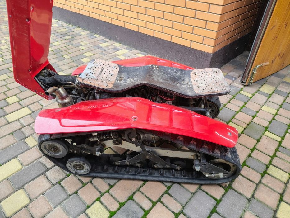 Мотовездіход ,мотоскейт ,гусеничний скейт,