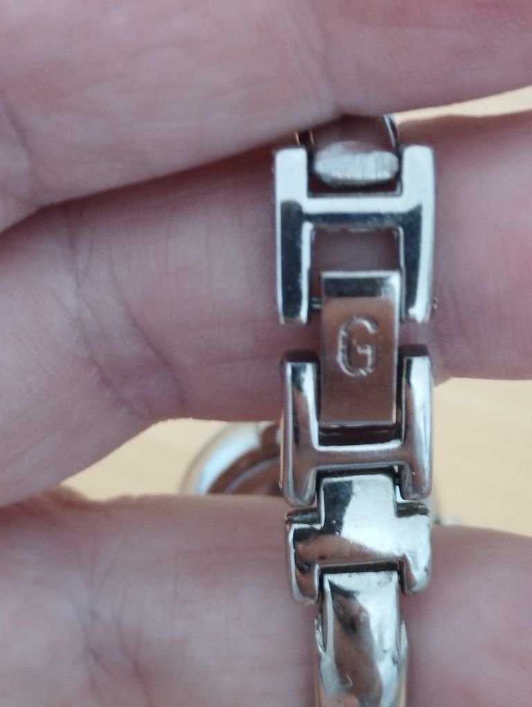 Relógio Gucci para pulso fino