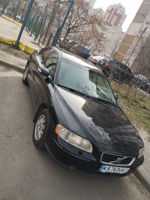 Автомобіль Volvo