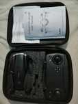 Drone preto com bolsa