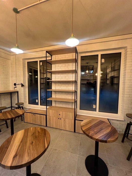 Мебель для кофеен/кафе/баров в стиле лофт/столы/стеллажи/барные зоны