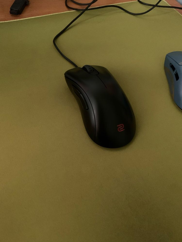 Игровая мышь, Zowie EC1-B.