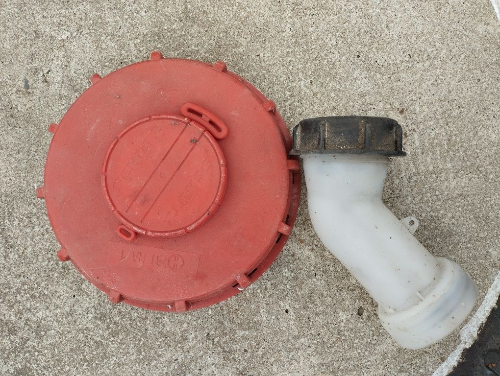 Korek i wylewka do mauzera zbiornik 1000 litrów 160 mm 16 cm