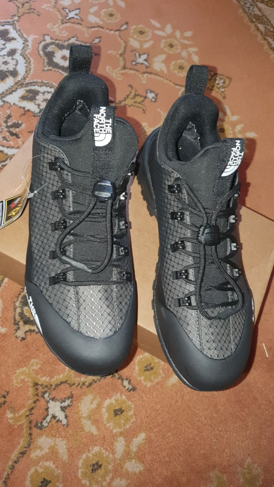 Термо кросівки The north face 44 розмір
