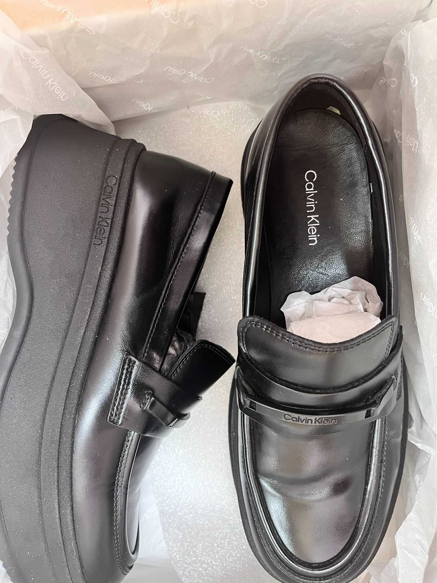 Продам шкіряні лофери Calvin Klein PITCHED LOAFER